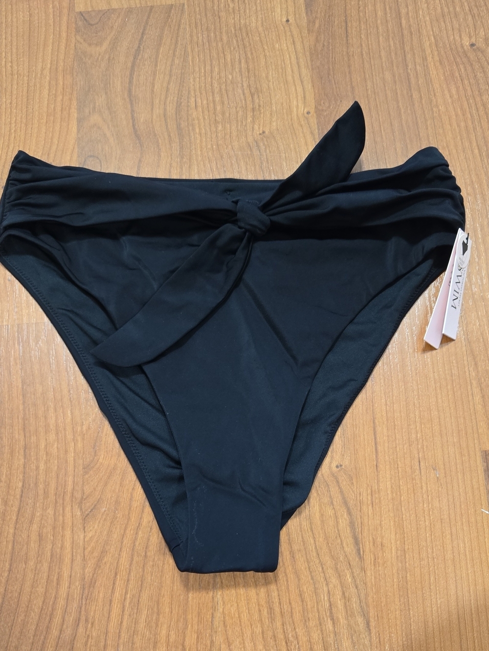Twist high-waist cheeky bikini bottom